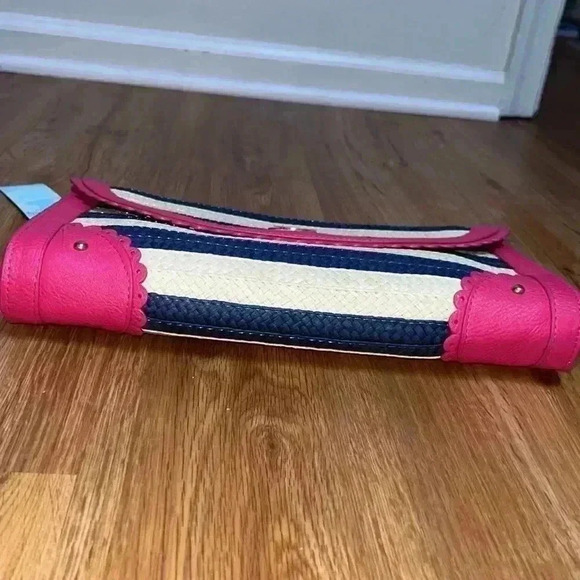 Mud Pie Stripe Straw Scalloped Clutch - Picture 5 of 7